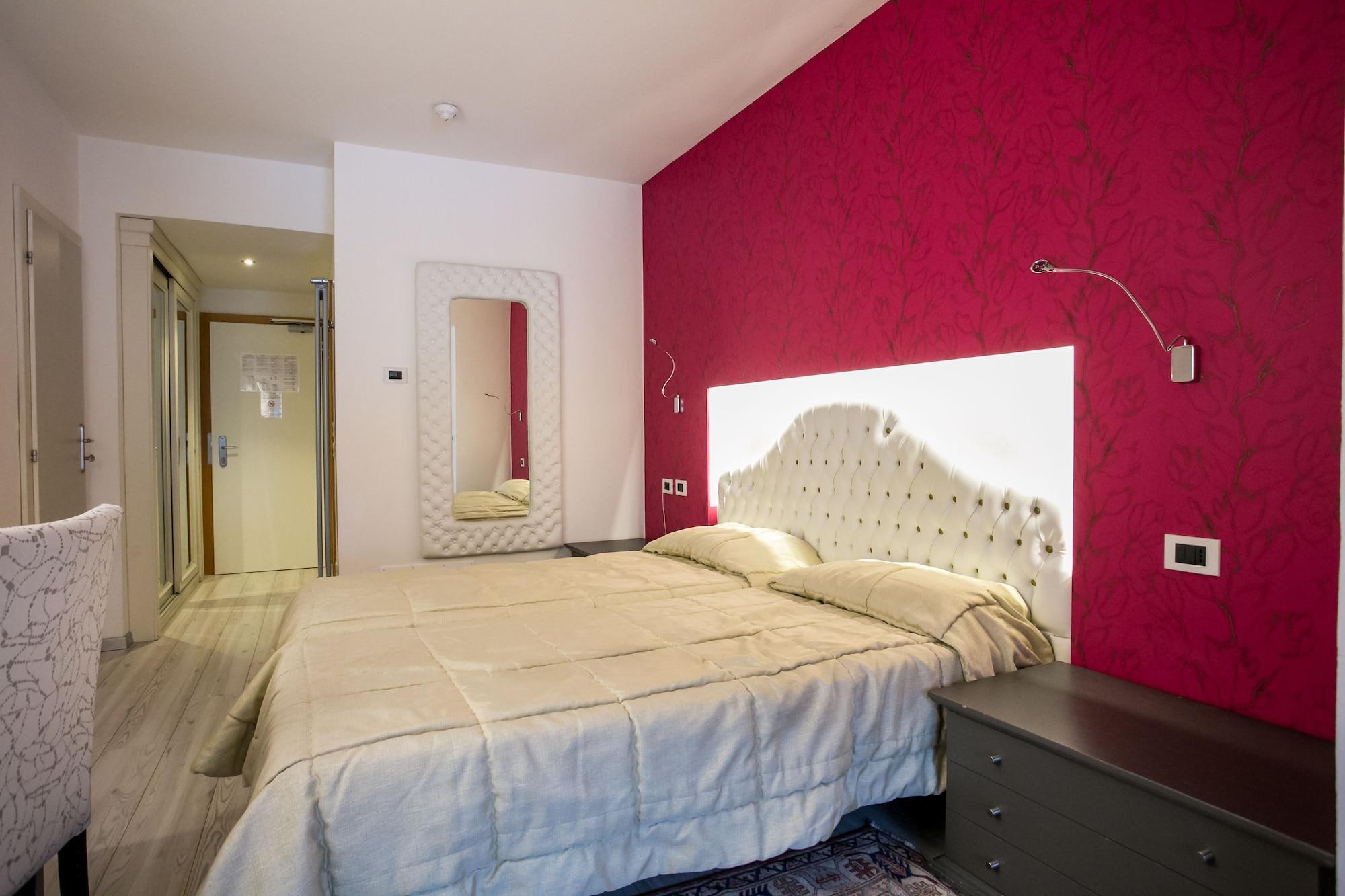 Design Oberosler Hotel Madonna di Campiglio Bagian luar foto