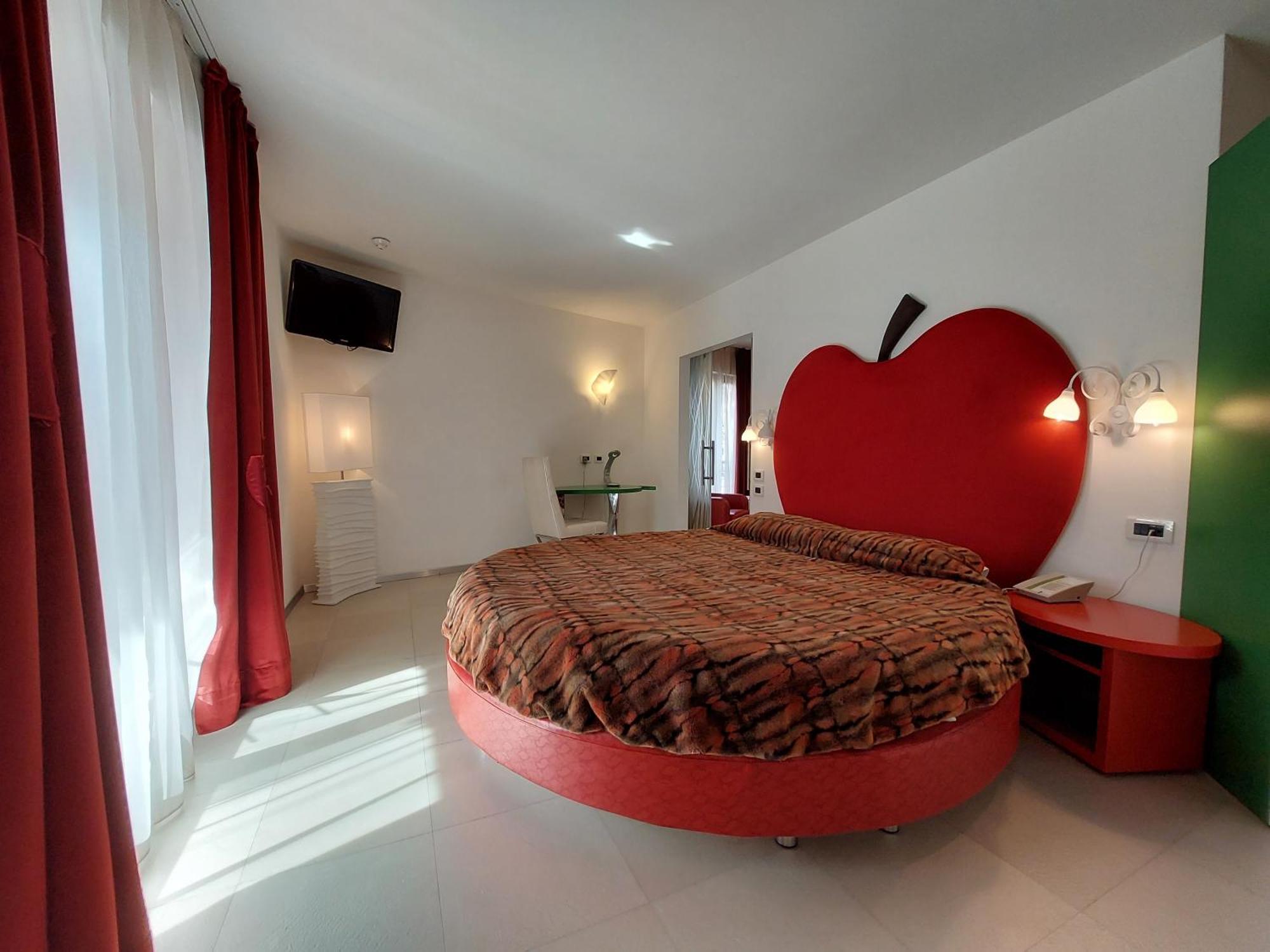 Design Oberosler Hotel Madonna di Campiglio Bagian luar foto