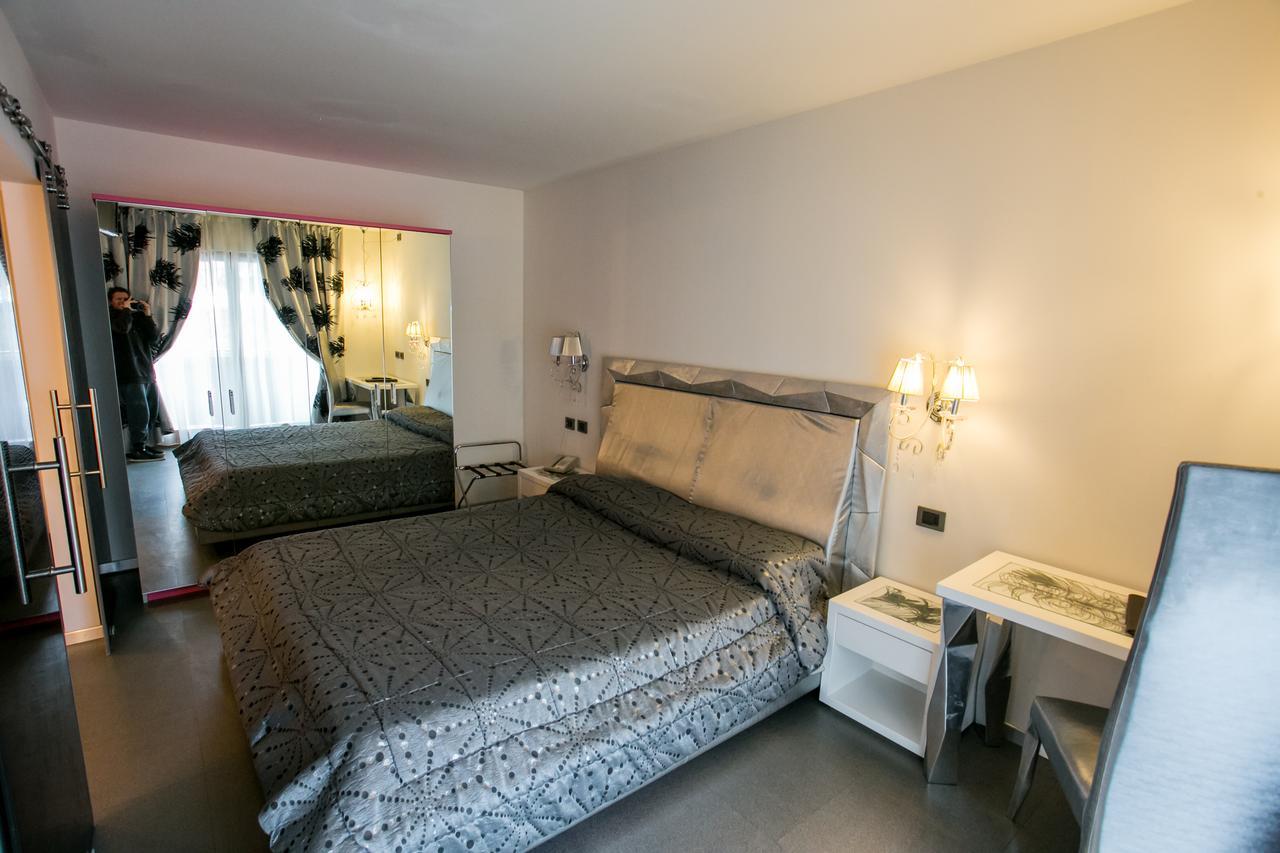Design Oberosler Hotel Madonna di Campiglio Bagian luar foto
