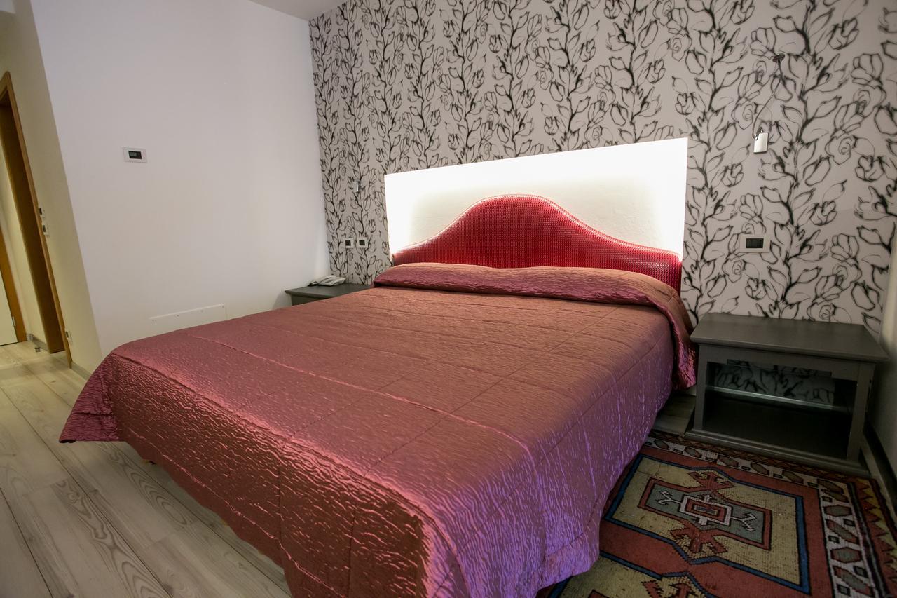 Design Oberosler Hotel Madonna di Campiglio Bagian luar foto